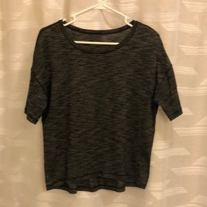 Lululemon grey tee